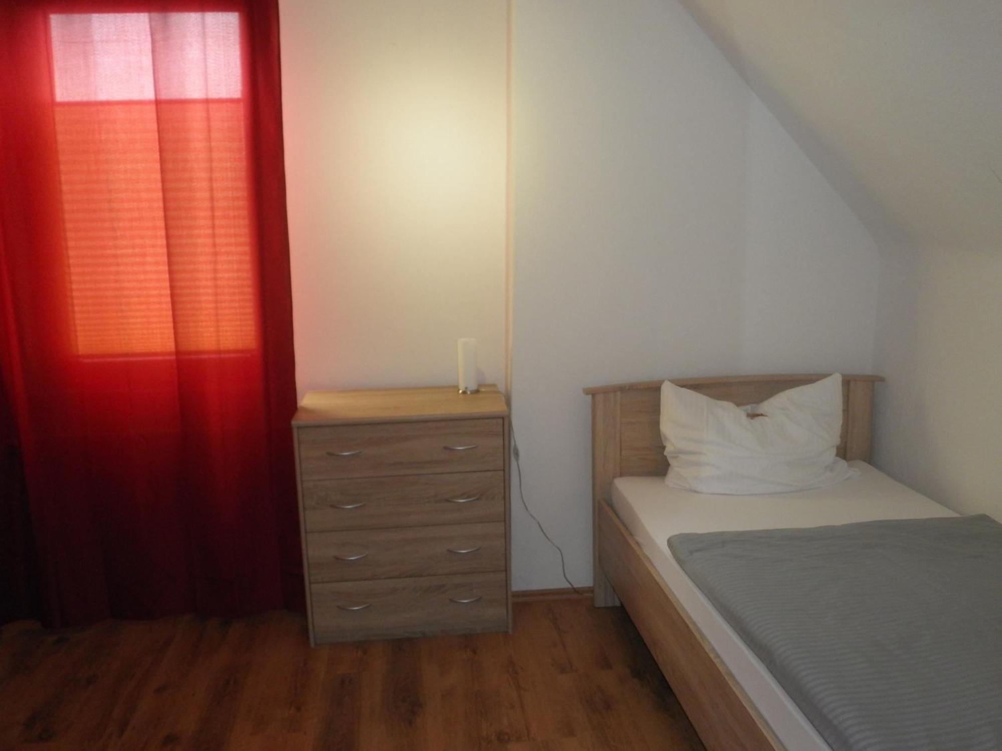 Bennetts Restaurant Und Hotel Wittingen Bilik gambar