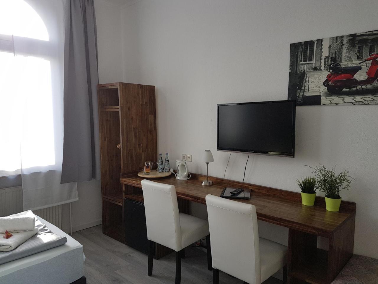 Bennetts Restaurant Und Hotel Wittingen Luaran gambar